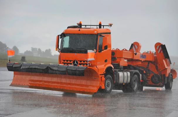 黑科技，前瞻技術(shù)，戴姆勒自動駕駛鏟雪車,戴姆勒鏟雪車路測,戴姆勒自動駕駛鏟雪車路測